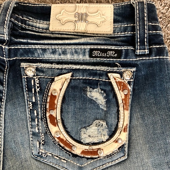 Miss Me Cowhide Horseshoe Jeans 